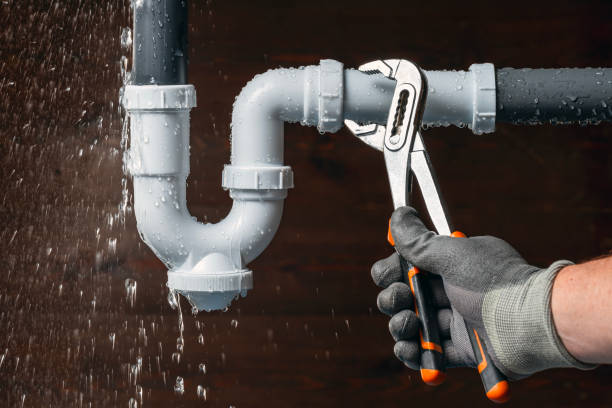 Professional Leak Detection technician working in Weaver, AL